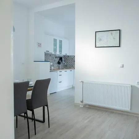 64 Apartment